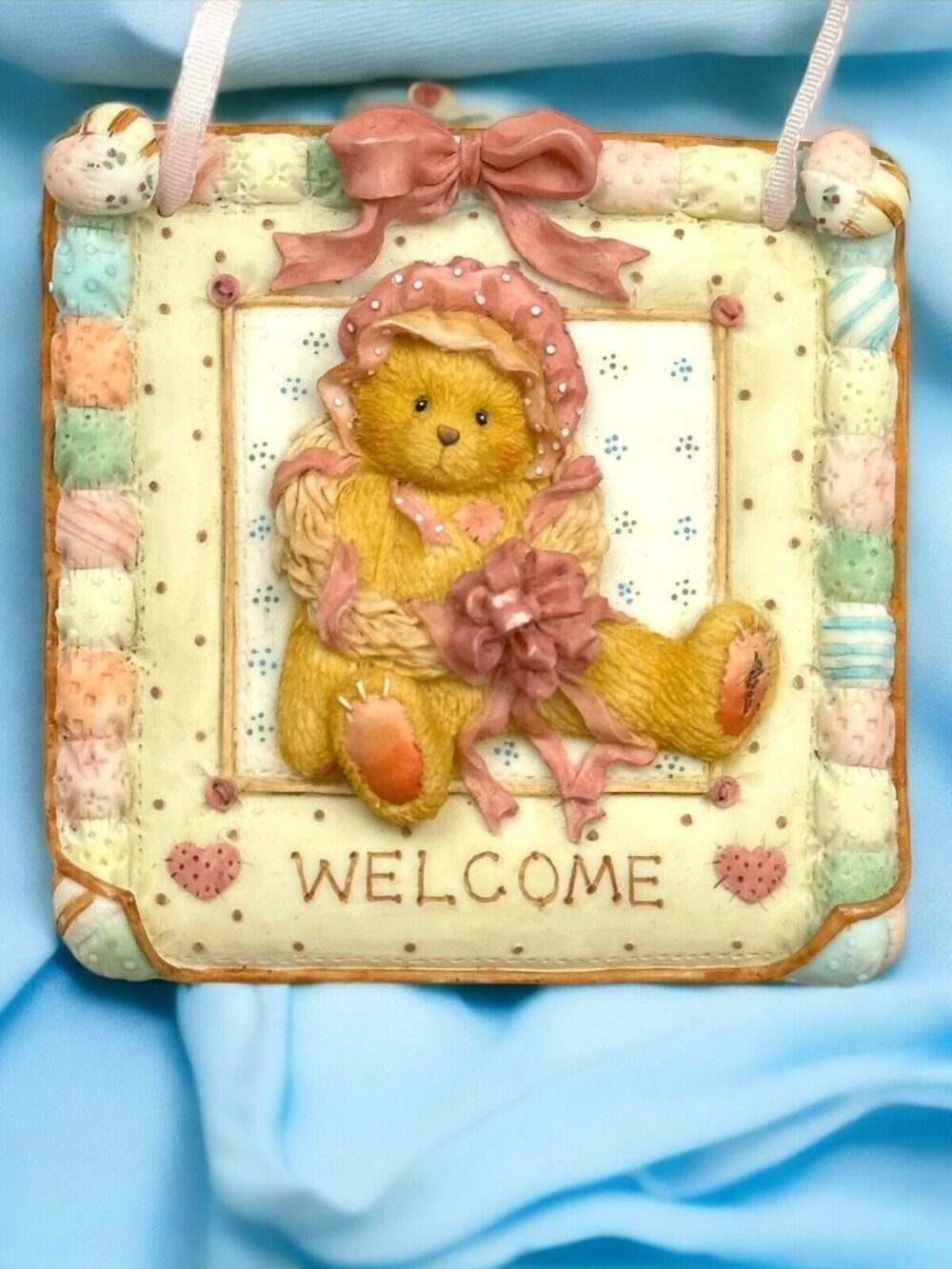 1993 Priscilla Hillman Quilts Of Friendship WallPlaque Cherished Teddies EUC vnt